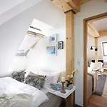 Königsschlaf No7 - Dachwohnung Mit Galerie Im Herzen Von Apartment