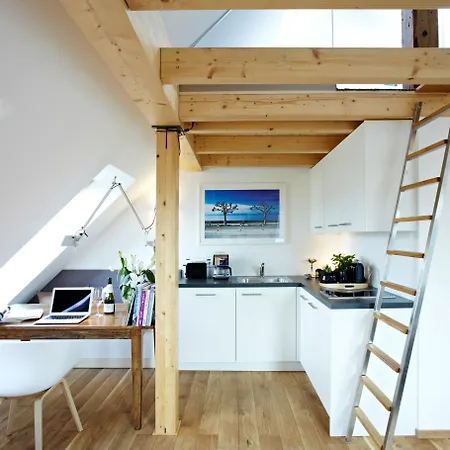 Königsschlaf No7 - Dachwohnung Mit Galerie Im Herzen Von