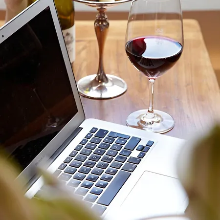 דירה Koenigsschlaf No7 - Dachwohnung Mit Galerie Im Herzen Von קונסטנץ