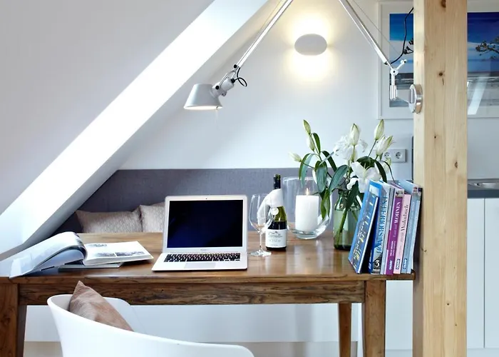 Koenigsschlaf No7 - Dachwohnung Mit Galerie Im Herzen Von